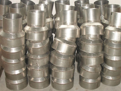 金田·春天湖畔